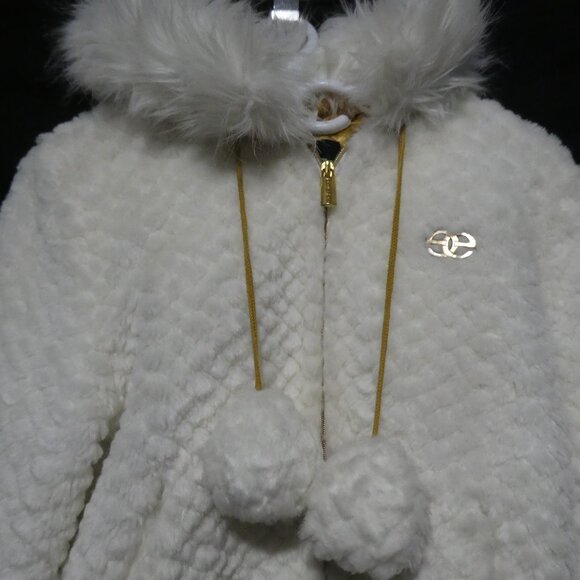 ECKO UNLTD RED | White Quilted Faux Fur Jacket with Pom Pom Hood Drawstring - Picture 5 of 16